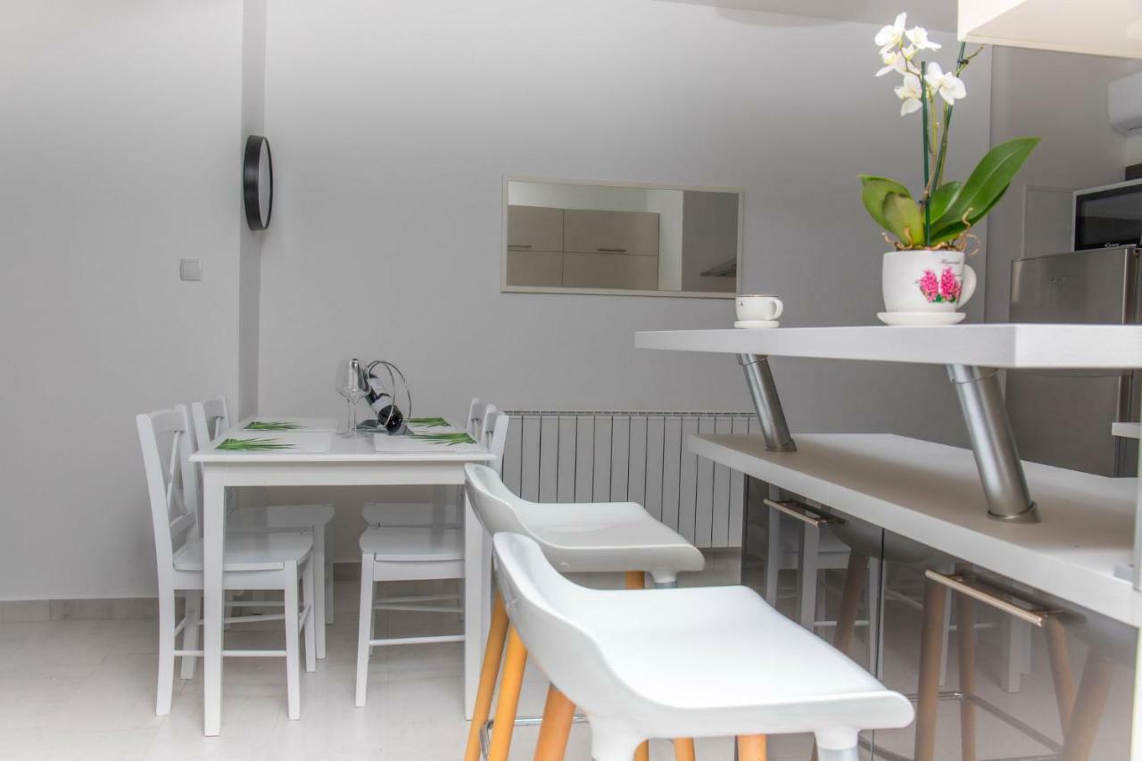 Apartments Zorica ดรามัลย์ ภายนอก รูปภาพ